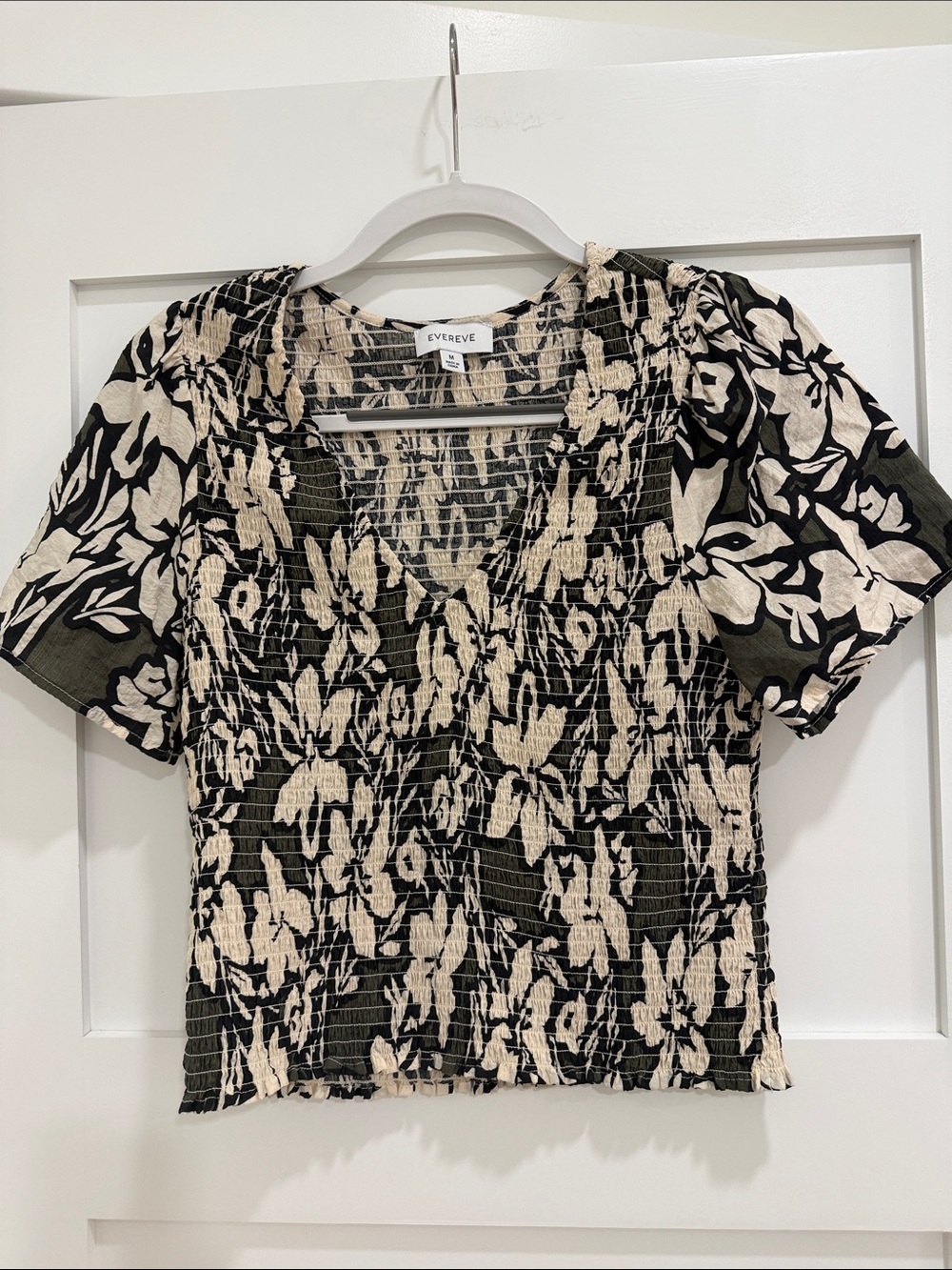 EVEREVE Smocked Floral Top Black Olive Cream Womenβs Medium